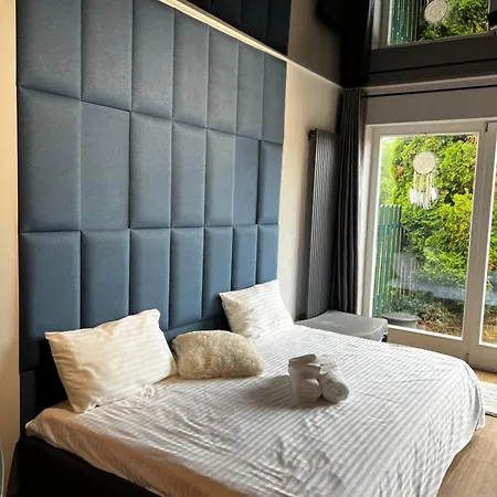 アパート & Terrace プルーホニツェ