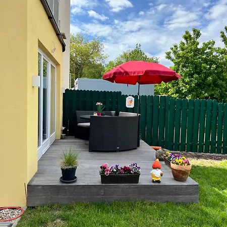 & Terrace * Pruhonice